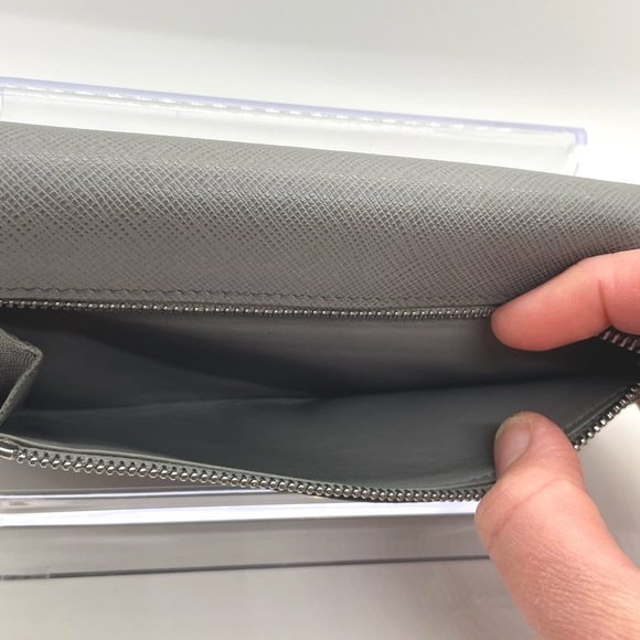Limited Edition PRADA Tri-color Long Wallet - Picture 6 of 16